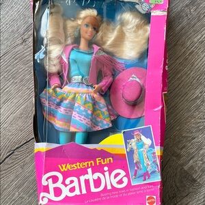 VINTAGE Western Fun BARBIE Mattel 1980’s in original box never removed from card